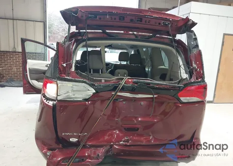 2017 Chrysler Pacifica Touring from USA, damaged, VIN 2C4RC1DG8HR833624